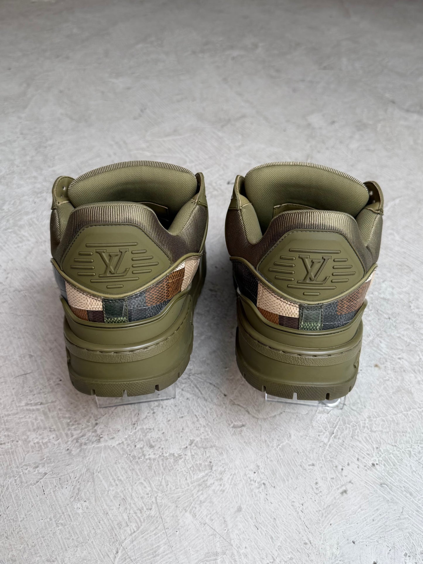 LOUIS VUITTON LV Trainer Maxi Line Sneaker