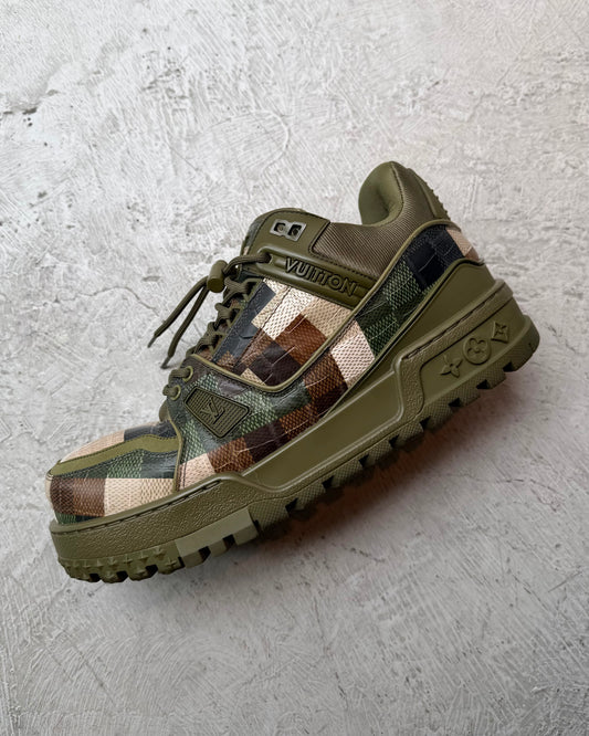 LOUIS VUITTON  LV Trainer Maxi Line Sneaker
