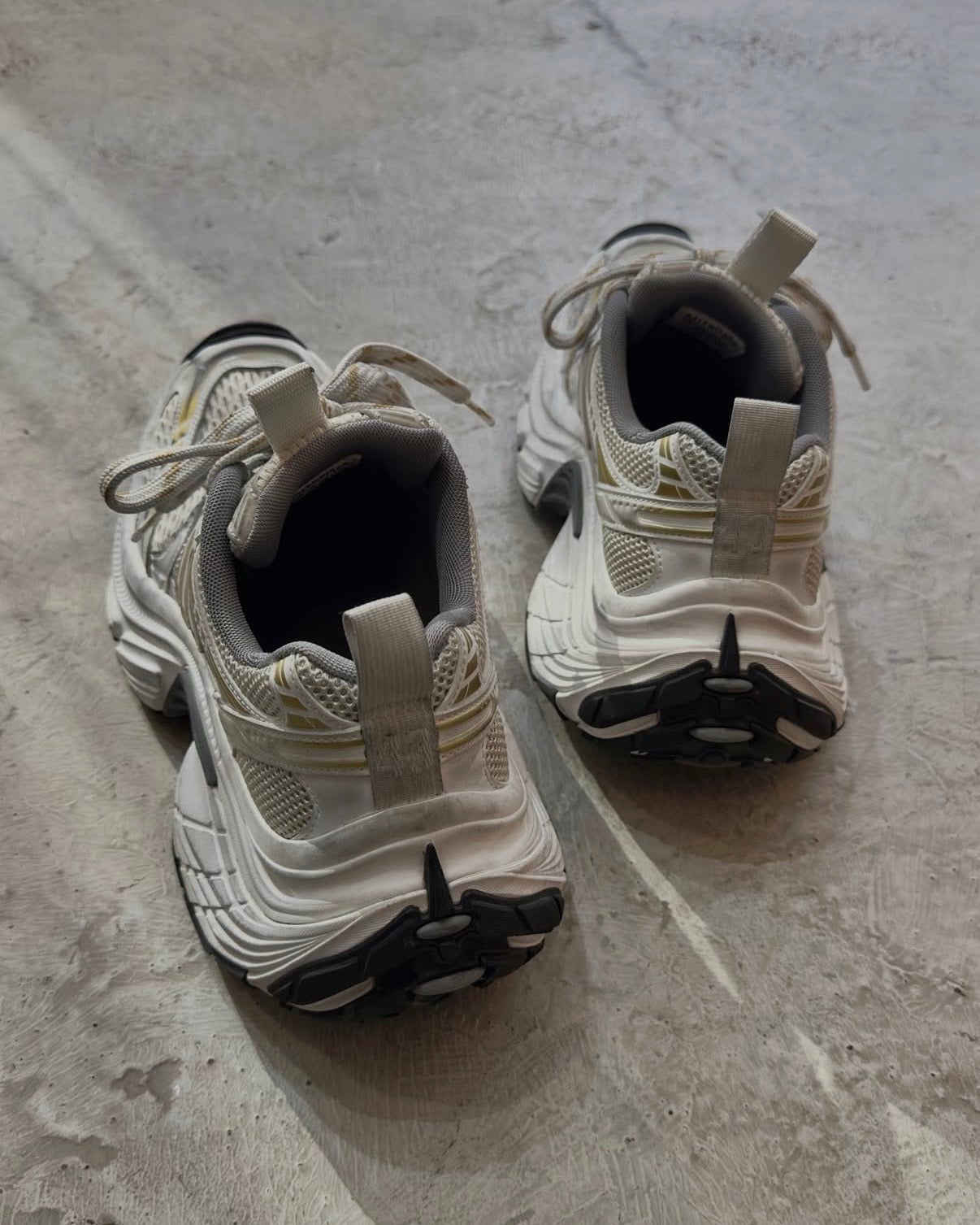 BALENCIAGA 6XL Sneakers